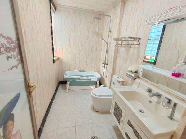 黔南都匀都匀万达广场都匀1号沙坝 都匀1号 电梯复式楼 四房两厅两卫 拎包入住 随时看房出租房源真实图片