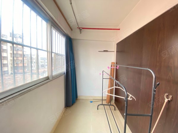 南宁西乡塘明秀路又一居公寓明秀地铁口,电梯房,友爱路,一房一厅,近市