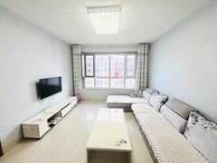 临邑城区临邑市区信业商场旁 名门世家 电梯小高层 南北通透 双阳卧室出租房源真实图片