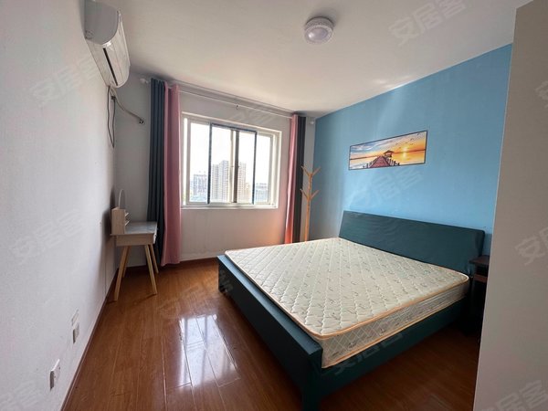 嘉兴南湖南湖街道云东公寓老万达同济附近 云东公寓整租两室一厅 押一