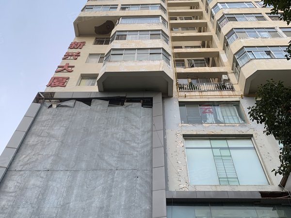 昆明西山金碧片区新兴大厦可短租月付无中介近云纺大悦城南屏街昆华