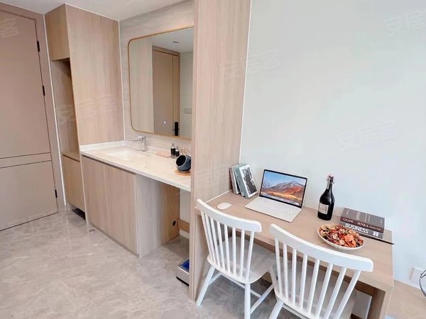 上海虹口四川北路虬龙公寓四川北路地铁站独门独户4100月 拎包入住