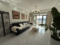 亳州谯城华富广场一小对面国宾府，两室加衣帽间，精装修，全新家具家电实拍可月付出租房源真实图片