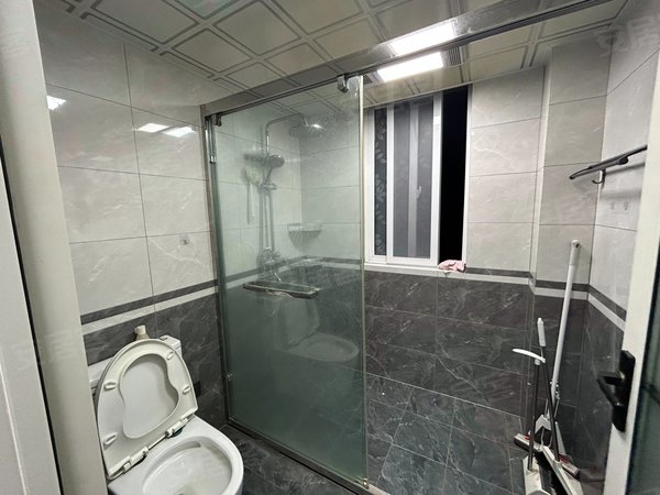 睢宁县睢宁城区睢宁城区中心凯旋家园凯旋家园 电梯9层 精装修4台空调 家具家电齐全拎包入住出租房源真实图片