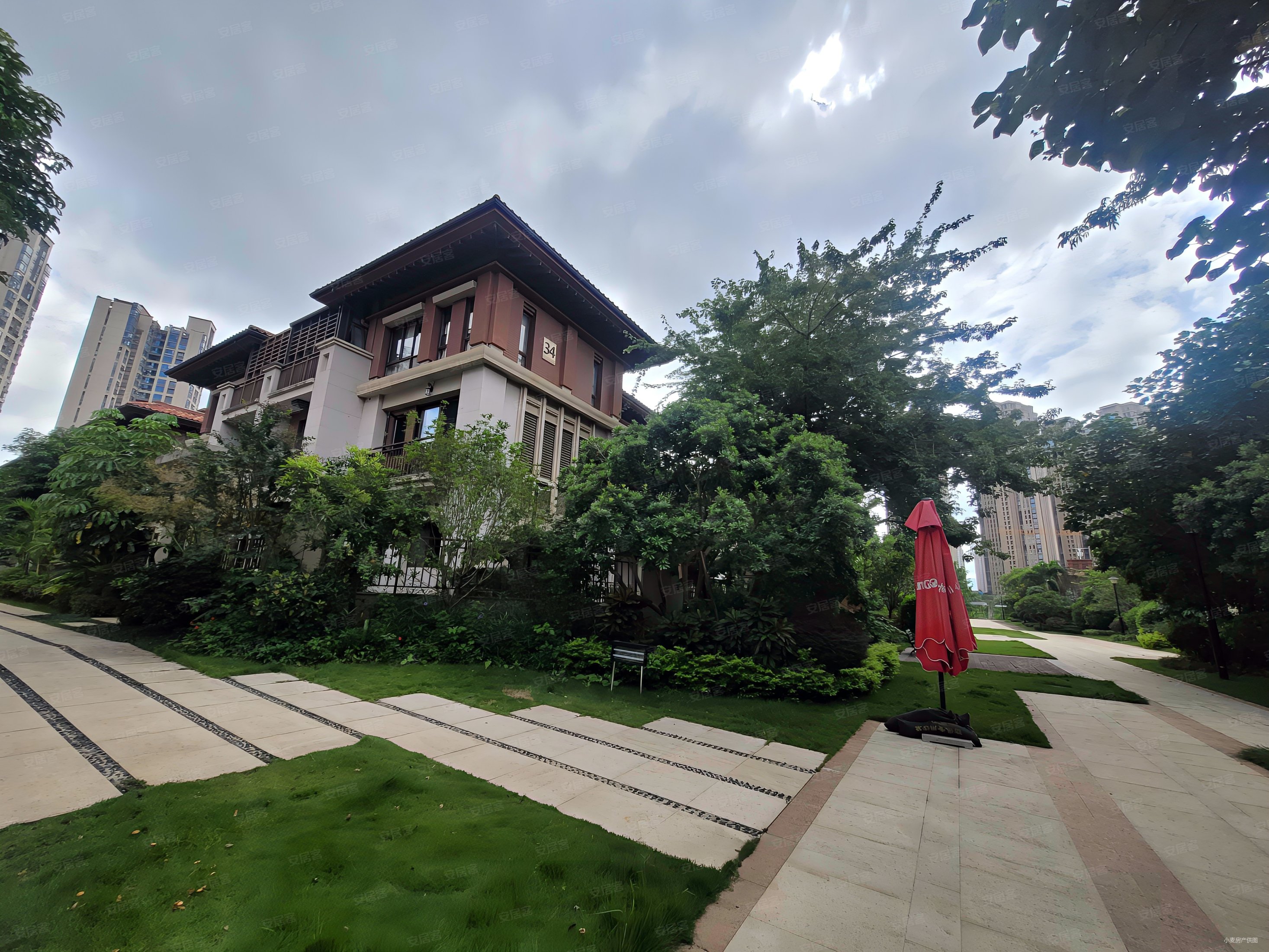 阳光城翡丽湾(别墅)5室1厅5卫217.24㎡南北400万