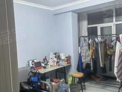 格尔木城区格尔木市盐湖广场水泥厂家属院。两室精装修出租。家具家电齐全齐全出租房源真实图片