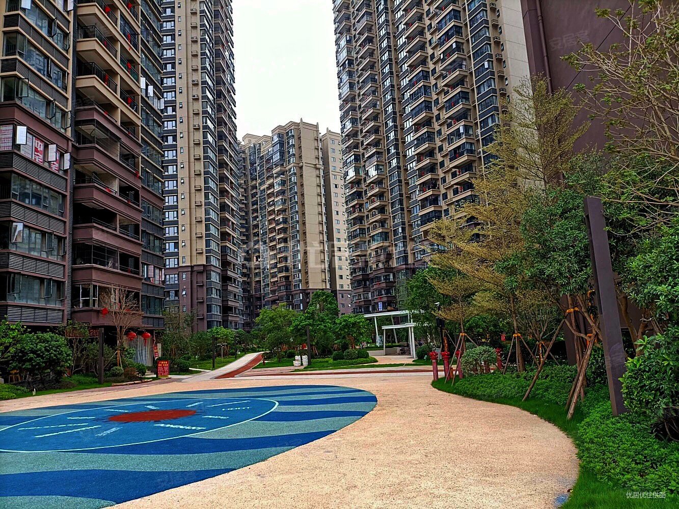 兴宁大唐果3室2厅2卫109.19㎡南北93万