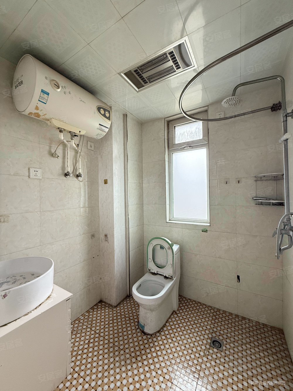 乾荣世纪公园(二期)2室2厅1卫86㎡南北22万