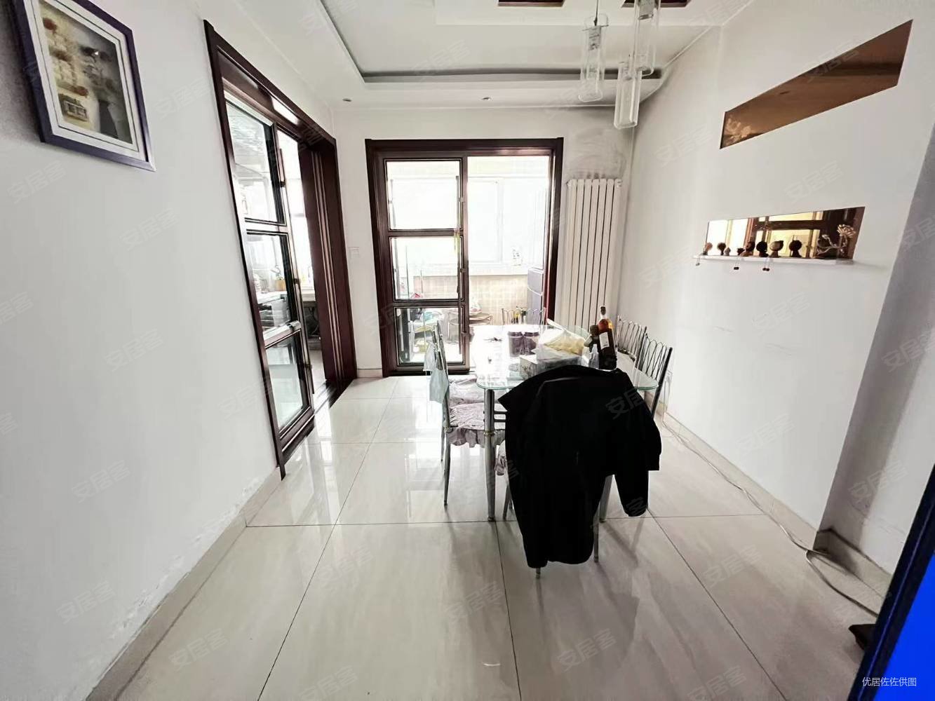 能源国际住宅小区3室2厅2卫150㎡南北147万