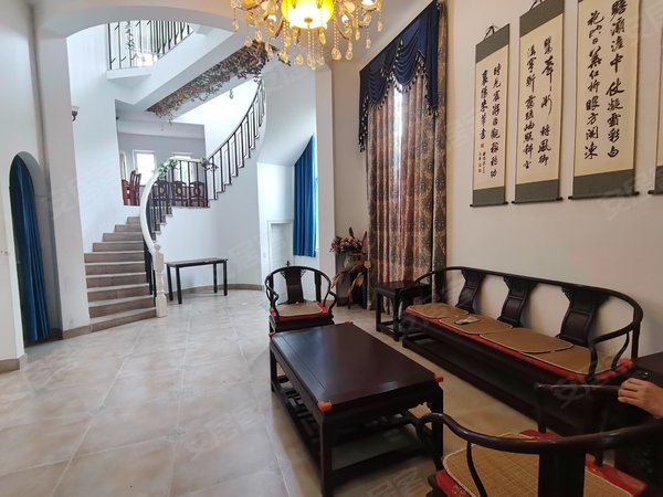 海宁长安镇农发区星星港湾花园清风苑(别墅)排屋出租家具家电齐全出租房源真实图片