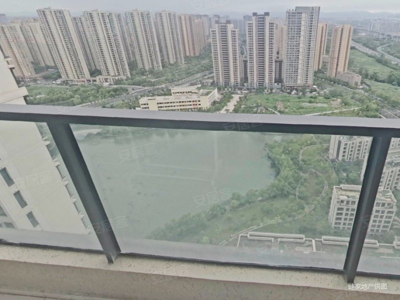 次新物业不错,绿都云和湖二手房,289万,3室2厅,1卫,88.