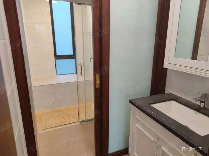 柳东景小铁一 合景映月台 蔚莱别苑 龙象城 新小区 交通便利