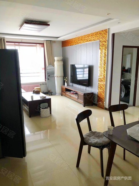 正华花园华安西路3室2厅2卫135平方米