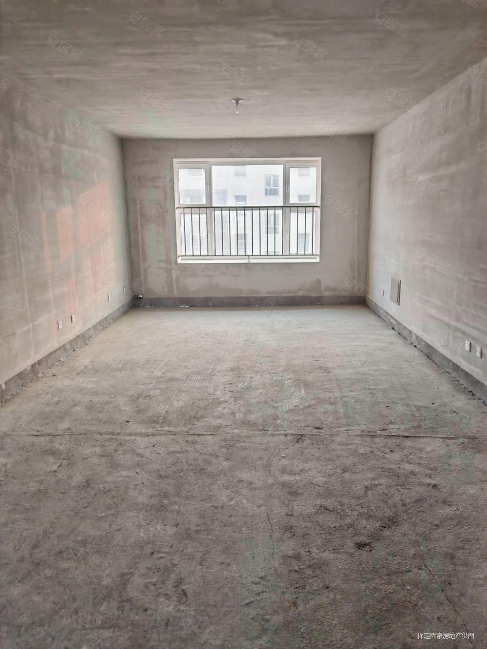 宏昌园(B区)3室2厅1卫139㎡南北99万