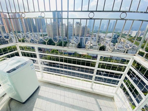 深圳龙华梅林关口鑫海公寓(龙华)鑫海公寓精装大两房两厅拎包入住