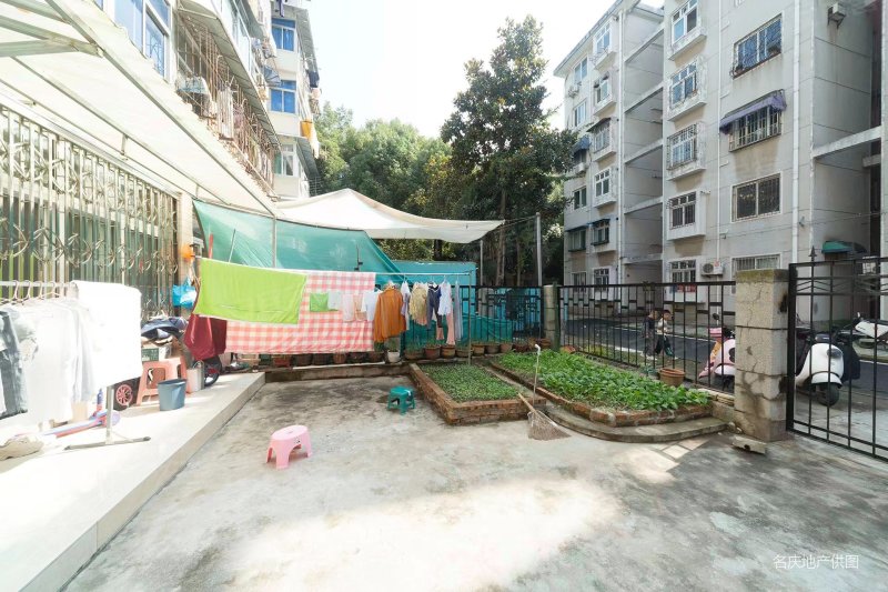 省立儿童医院旁 一楼带80平大院 已开门采光好 近地铁好停车,桐江新村