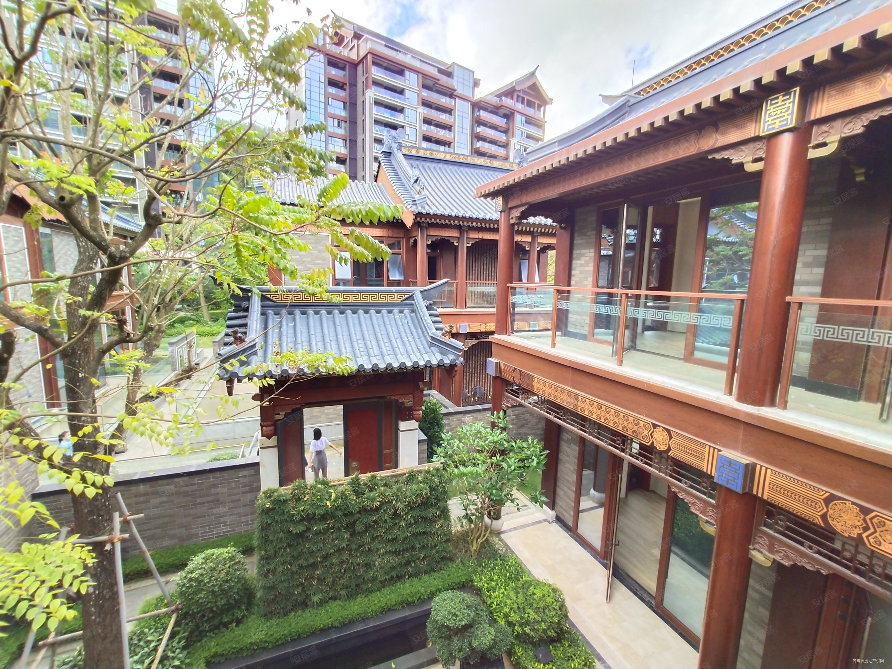 亚龙湾现房别墅拎包入住华皓亚龙府北京合院带电梯花园