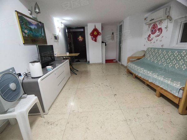 厦门湖里悦华路古龙公寓保税区华美空间旁古龙公寓复试电梯两房,装修