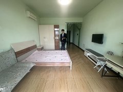 南湖郡精装电梯1室 朝小区中庭 带家具家电拎包入住 钥匙房