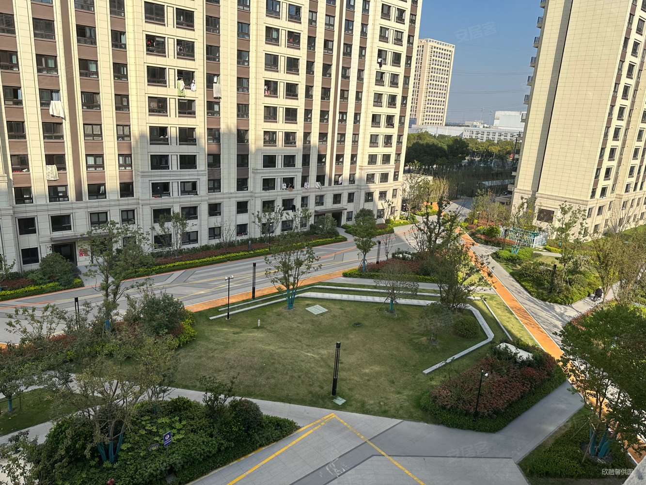 翡丽兰亭花园4室2厅2卫128㎡南北252万