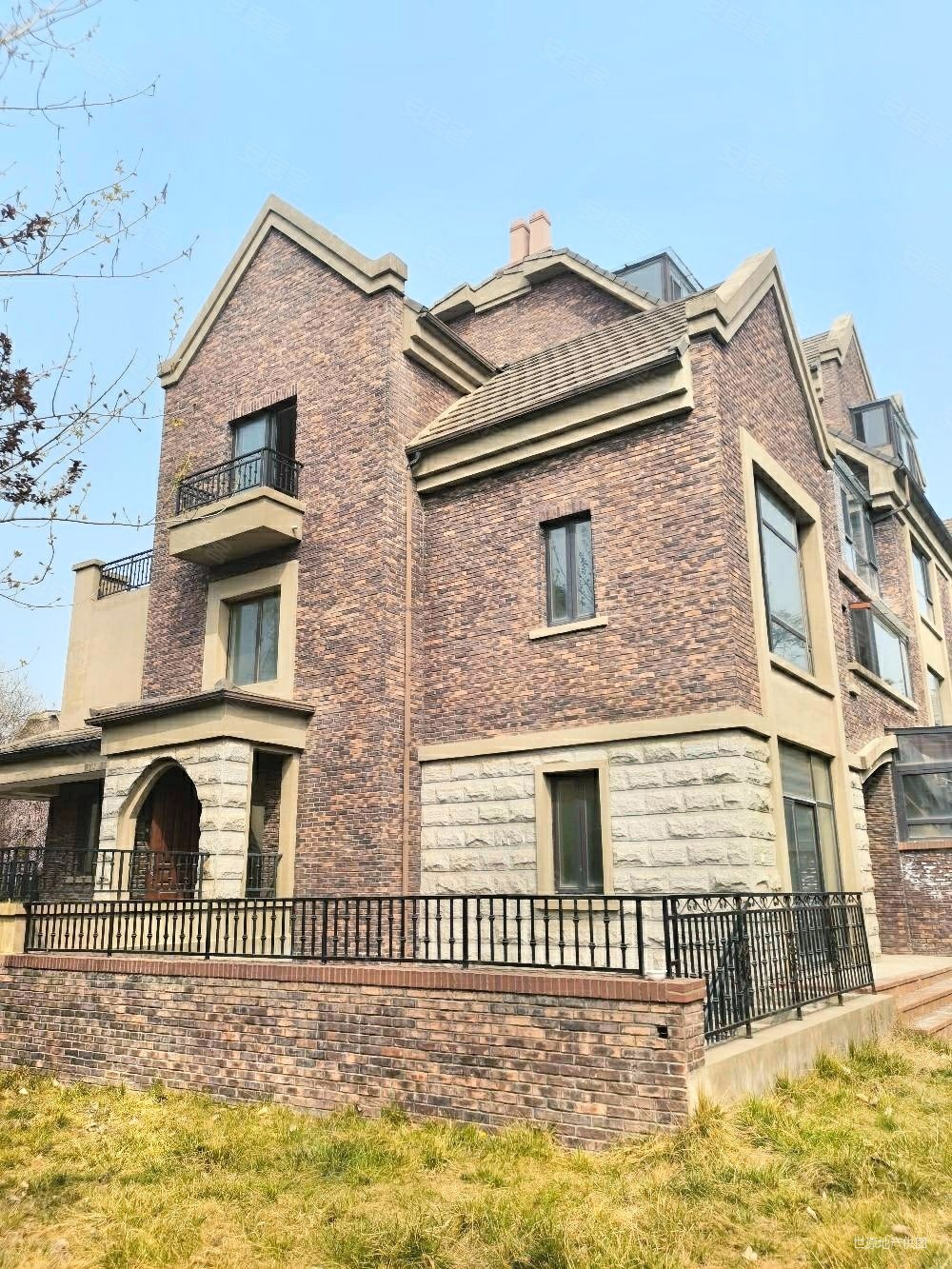 西西安小镇假联排别墅边户水系中心位置花园200平有钥匙