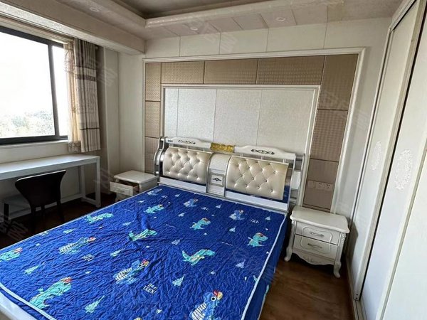 盐城阜宁阜宁城南新区汇贤华府汇贤华府,8楼,精装3室,家电齐全,拎包即