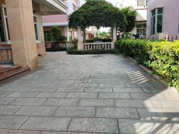 深圳龙岗横岗康乐花园(别墅)14号四联站50米,稀有独栋别墅出租,住家