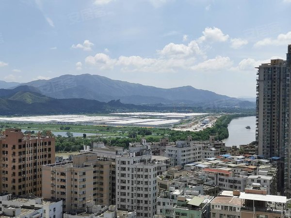 深圳福田赤尾京基御景华城双阳台楼层高南向看米铺,基本设施设备齐全