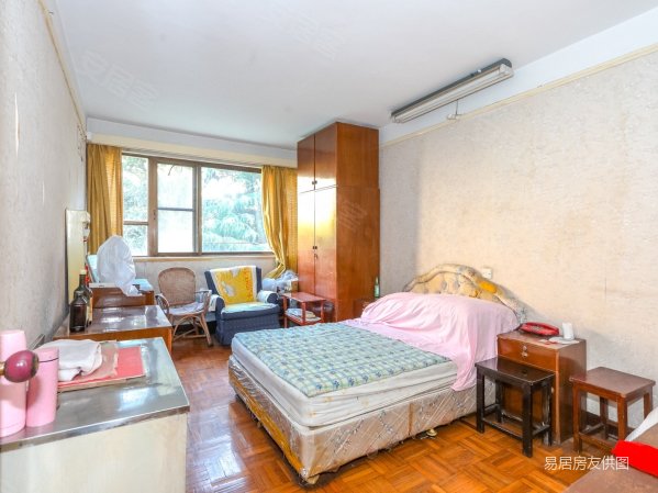 总价可谈,内环边上,宜山路站,福苑小区二手房,699万,3室1厅,1卫,83.