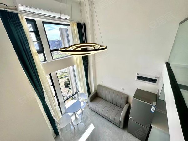 成都天府新区南湖蓝润天府mic(商住楼)实拍无中介!