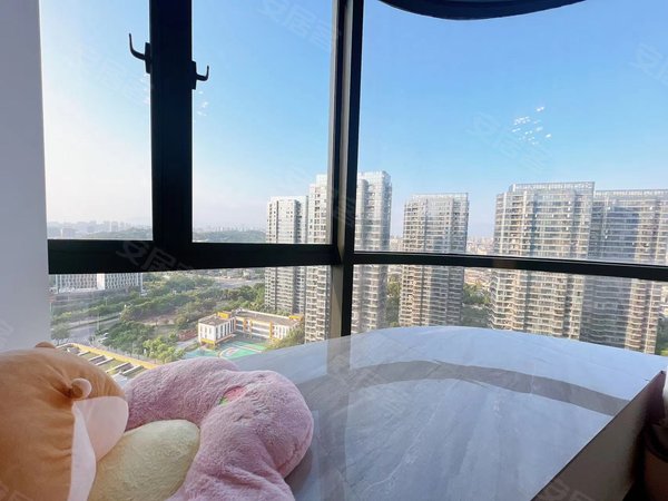 融信白宫(粉色少女风格)超大飘窗 干净清楚 手慢无,仓山租房-福州58