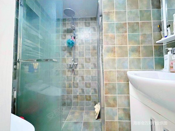 辽阳东路18号公馆2室2厅2卫100.01㎡南北200万