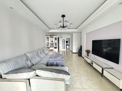 贵阳云岩未来方舟未来方舟G1组团中天小学中天中学旁精装修带家具家电随时看出租房源真实图片