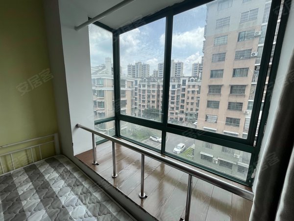 杭州滨江长河白马湖小区孔雀苑近万利科技,白马湖动漫广场,白马湖孔雀