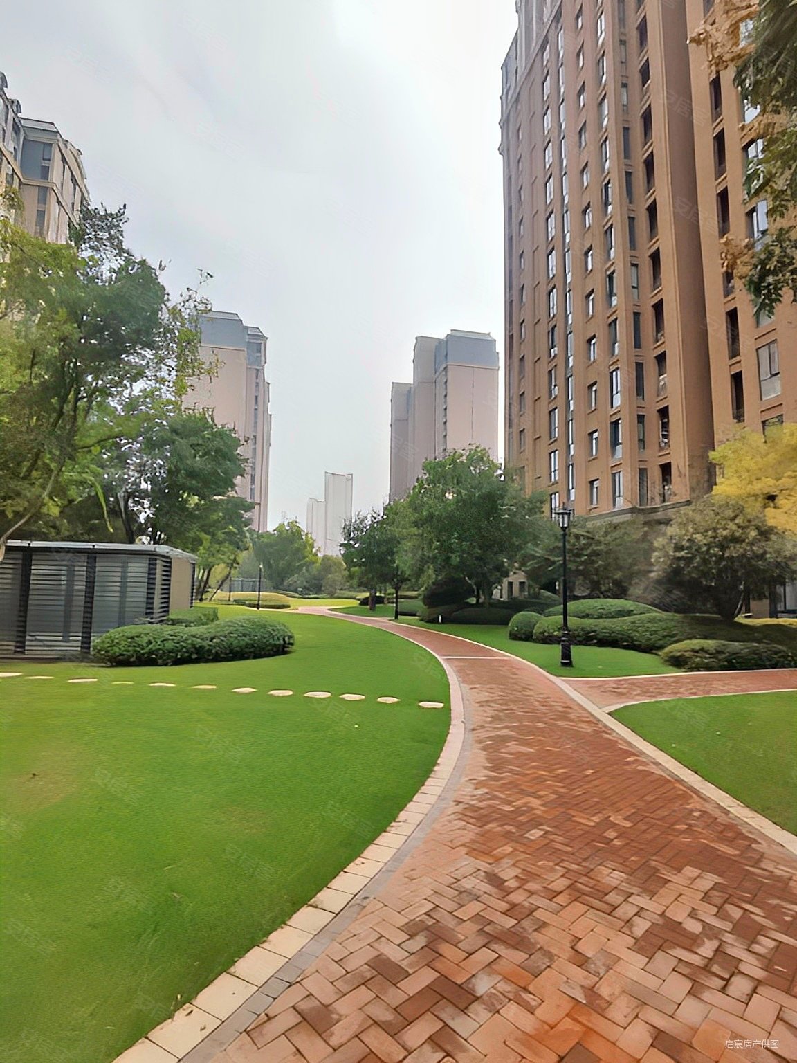 普罗旺世龙之梦东苑