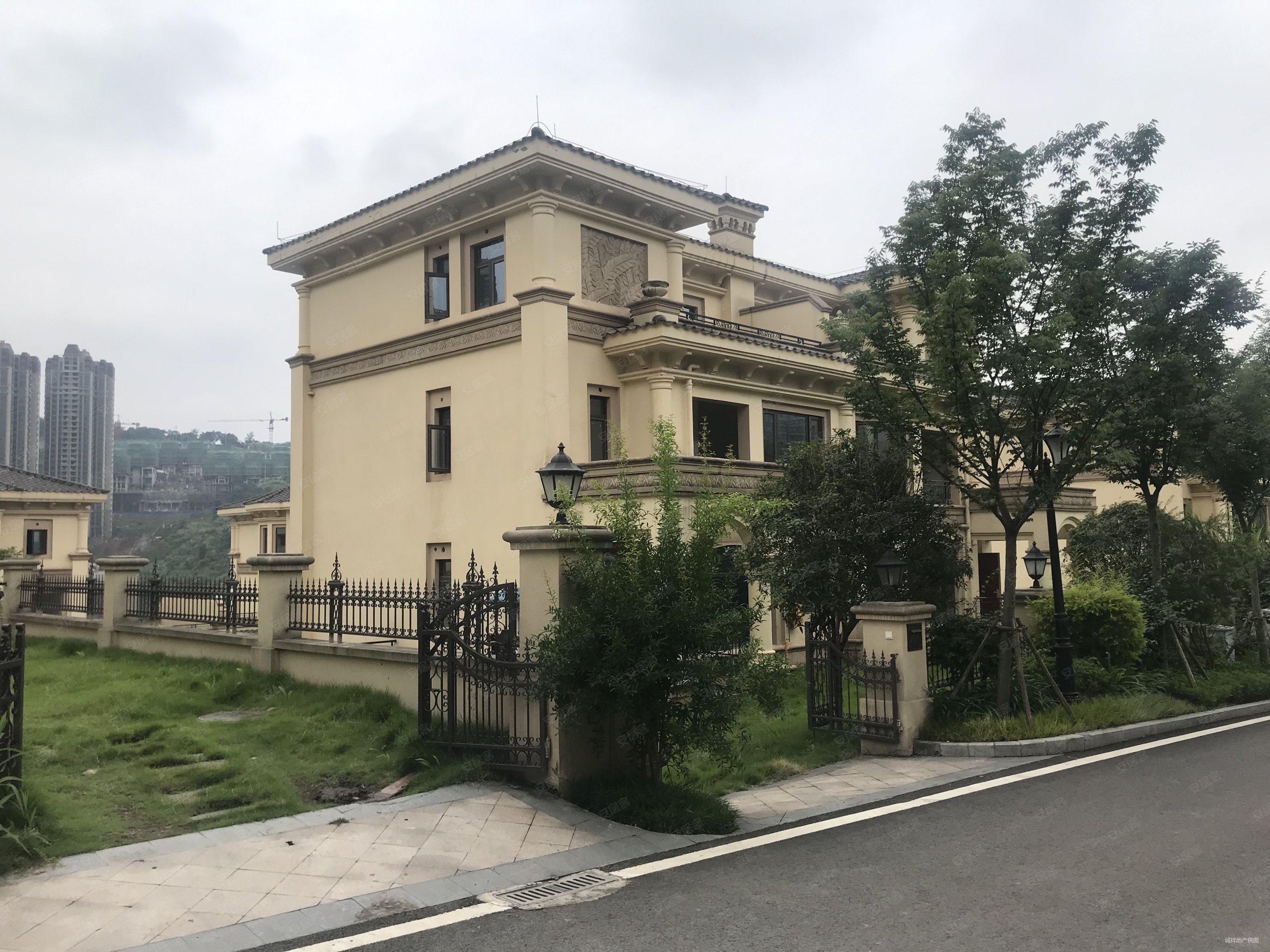 315万 买照母山联排端头别墅 无豪宅税,恒大照母山御景半岛(别墅)二手