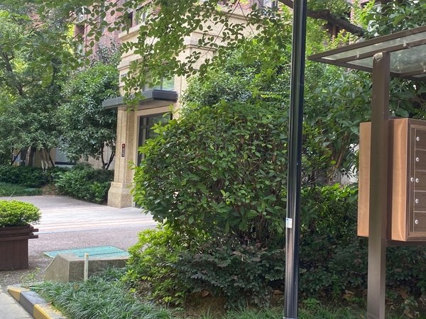 苏州高新区浒墅关恒基旭辉城三号线地铁口 鸿文雅苑 阳台单间出租  没