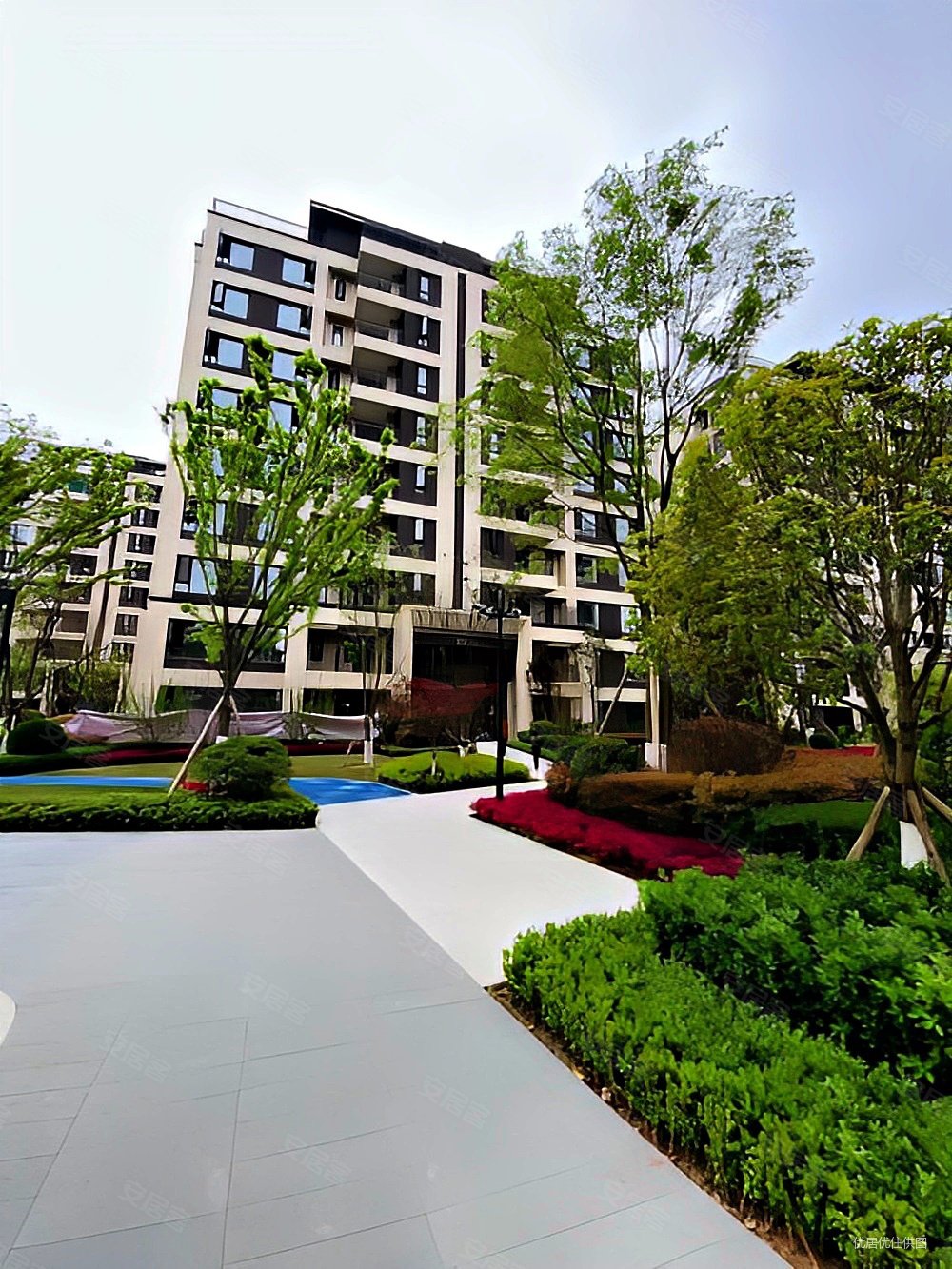 中南林樾4室2厅2卫124.53㎡南北105万