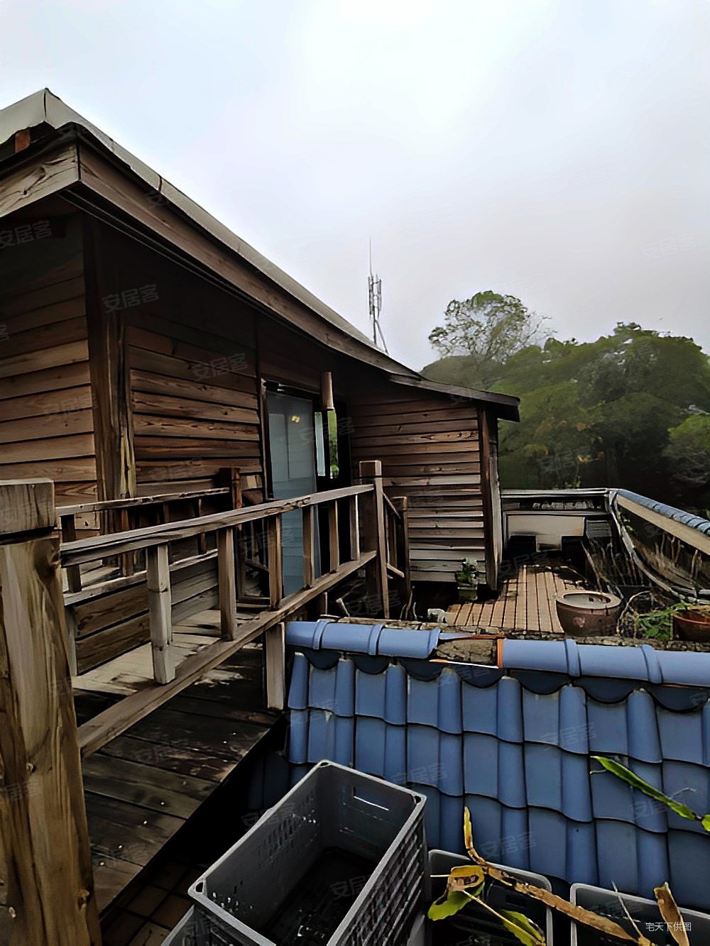 金枫园6室2厅5卫268.25㎡南北1188万