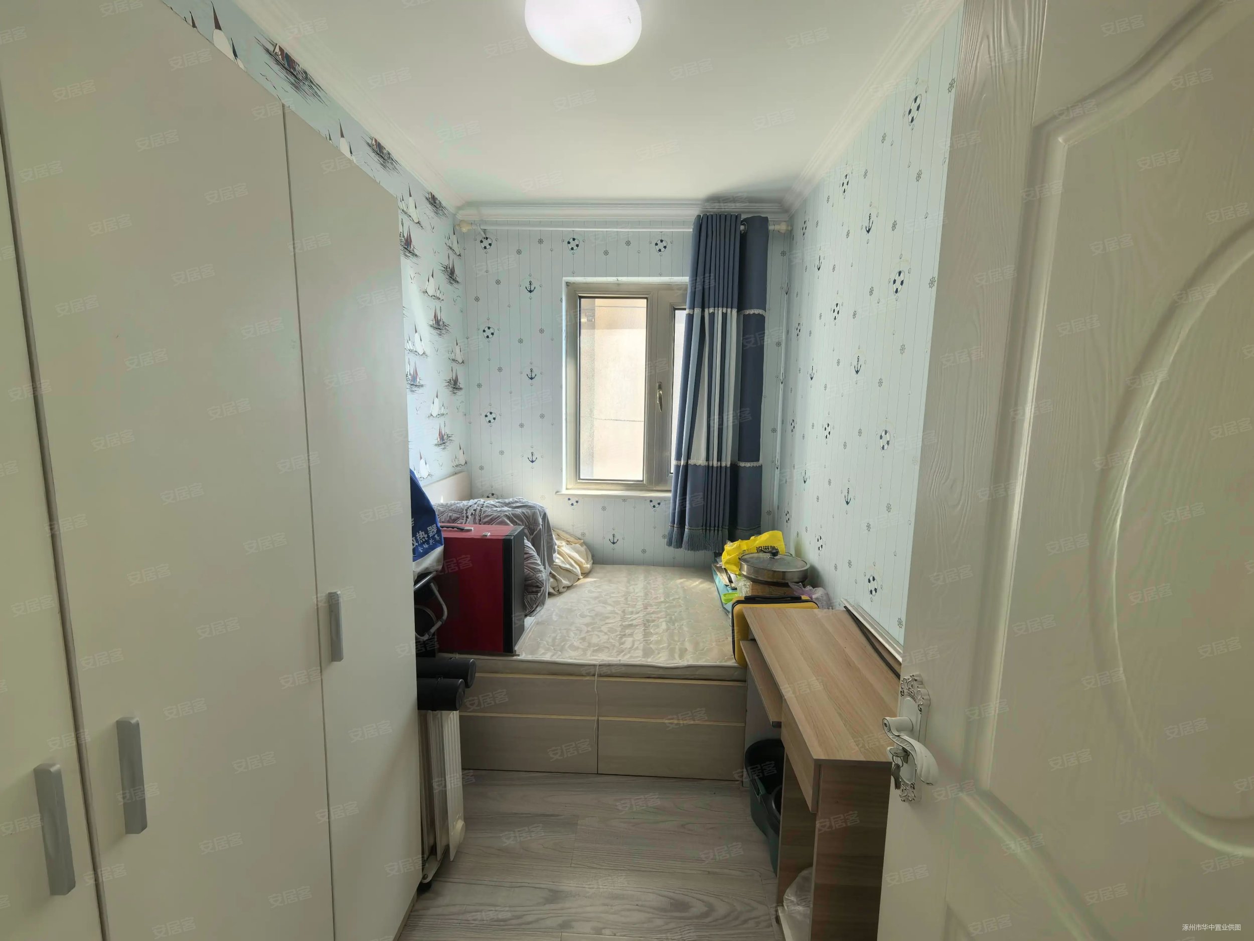 华融现代城3室2厅1卫93㎡南55万