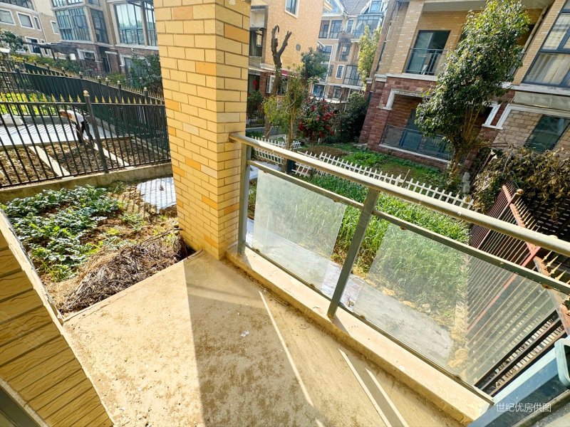 武汉房产网>武汉二手房>东西湖二手房>金银湖二手房>金银湖别墅>800