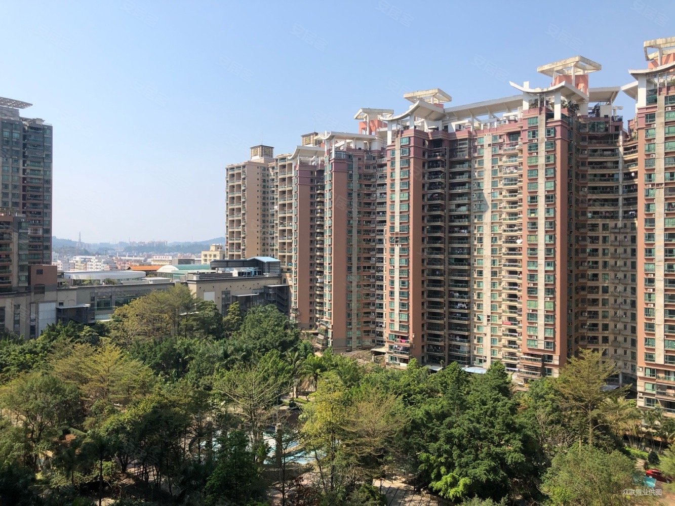 嘉辉豪庭两房精装自住装修满五业主诚心卖可谈