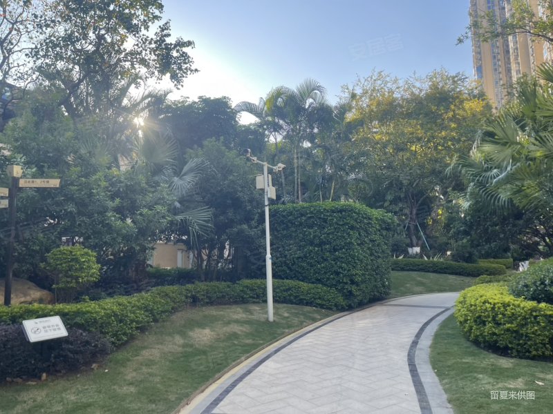 海投第一湾(一期公寓住宅)3室2厅2卫130.89㎡西南319万