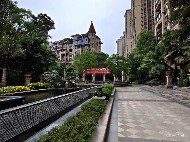 佳乐国际城二期 套三 对中庭 诚心出售哦 拎包入住