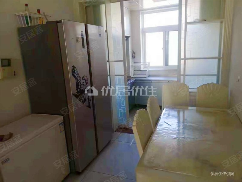 精装带家具家电过五年,名仕园(莱西)二手房,49.