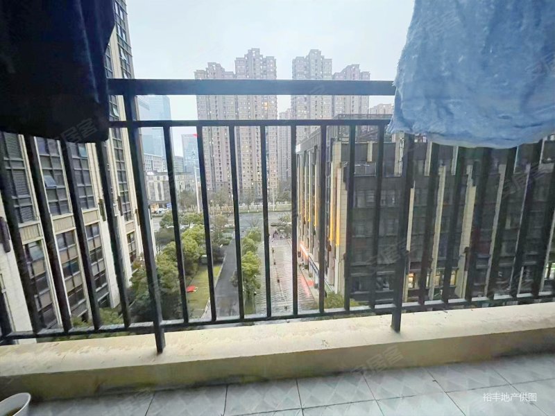 合肥房产网>合肥二手房>滨湖新区二手房>环湖cbd二手房>中海滨湖公馆>