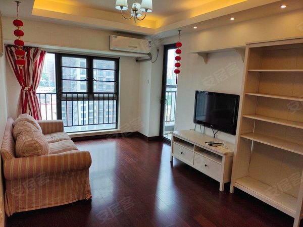 【多图】万科红(三期),百鸽笼租房,万科红三期 2室2厅 5500.