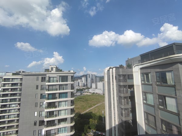 广州白云黄石首开龙湖天奕首开龙湖天奕 3室2厅3卫 精装修 电梯房