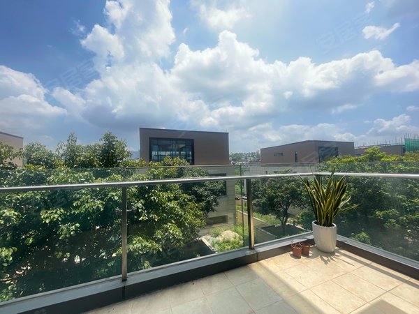 东莞松山湖松山湖城区万科松湖中心(商住楼)万科生活广场 松湖中心188