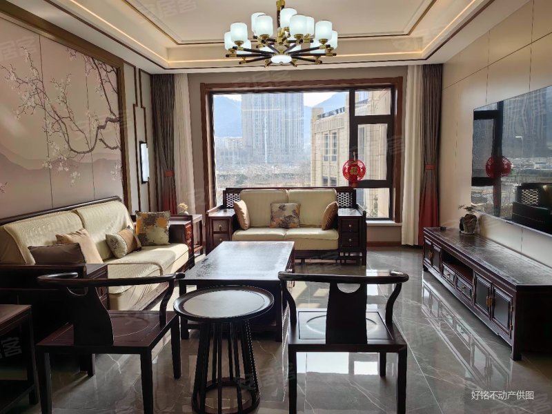 东港豪宅一梯一户层高33米新中式装修全新未住过随时可看